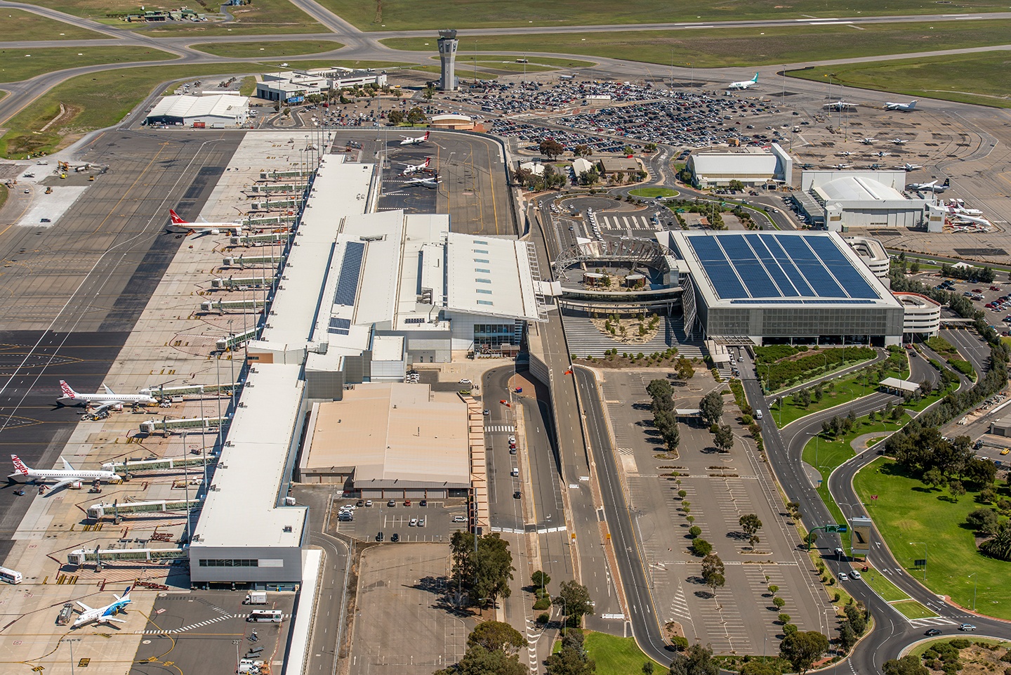 Clenergy Rooftop PV-ezRack SolarRoof 1.2MW Solar Project in Adelaide Airport-Australia